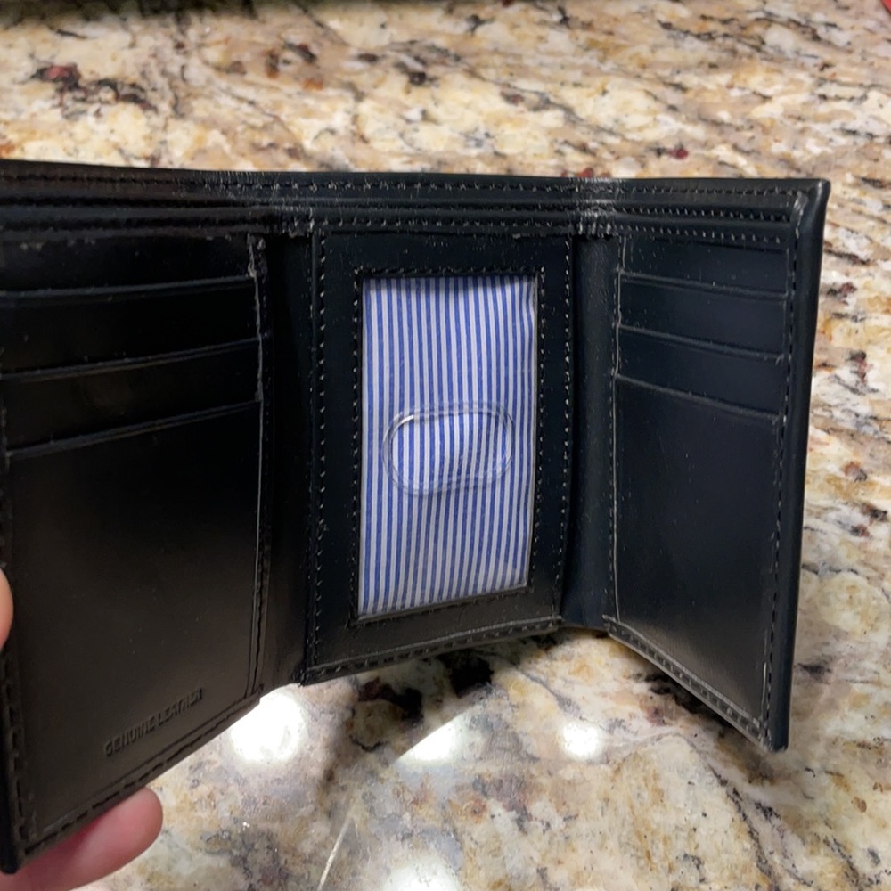 Men’s Wallet - Picture 2 of 4
